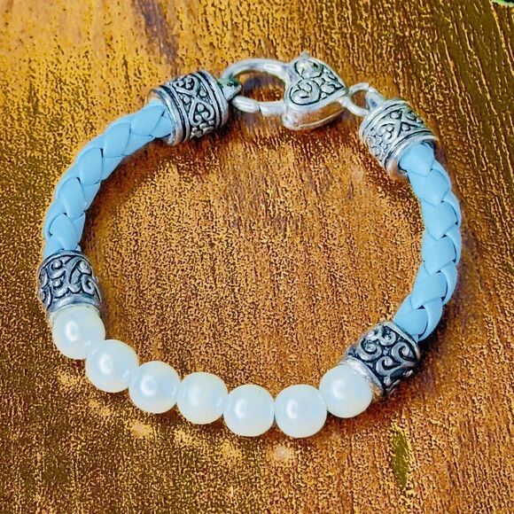 Vintage Faux Pearl & Baby Blue Leather Braided Bracelet Heart Lobster Clasp 4131 - Picture 8 of 10